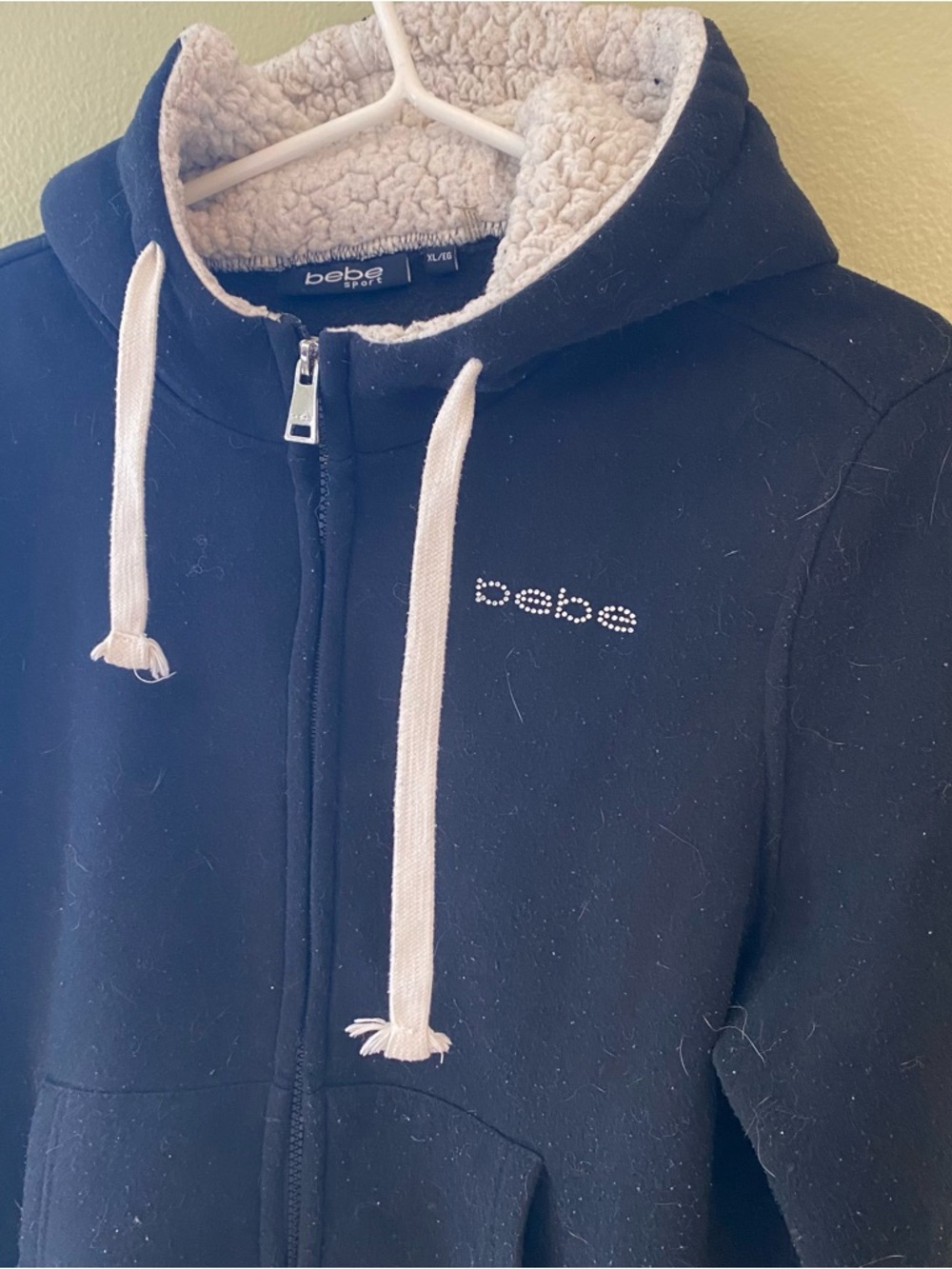 XL bebe Black Sherpa-Lined Zip Hoodie with White Drawstrings - Picture 2 of 7